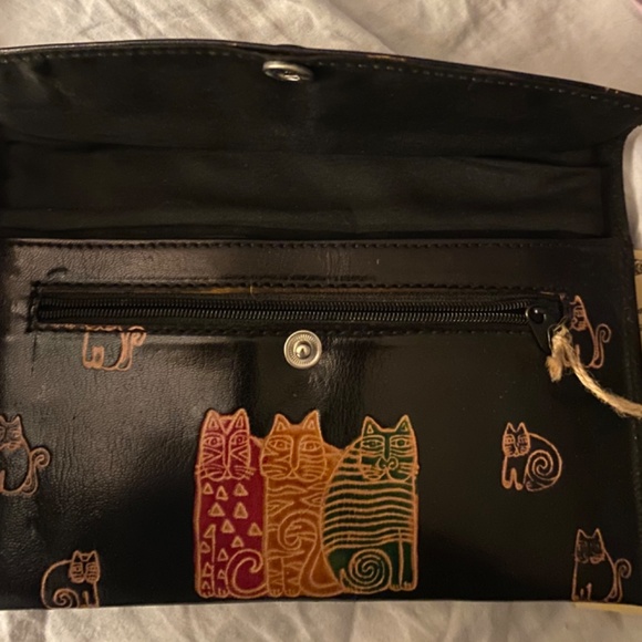 Matching Cat Wallet with Key Holder - Picture 5 of 10